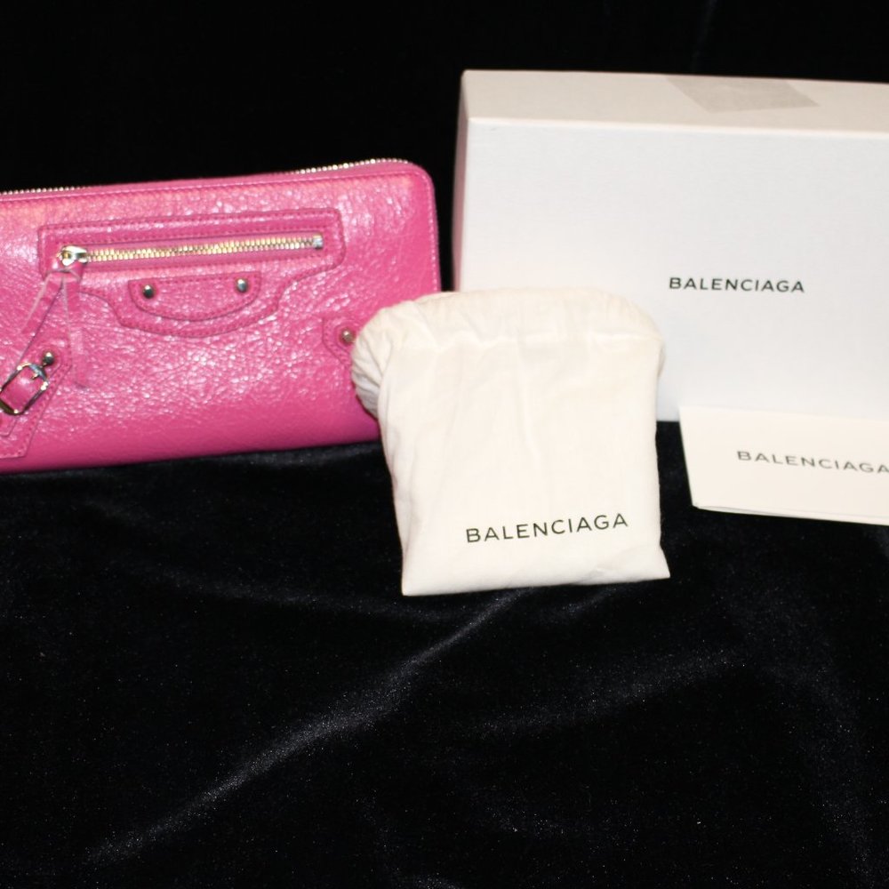 Pink Balenciaga Wallet - Picture 3 of 11